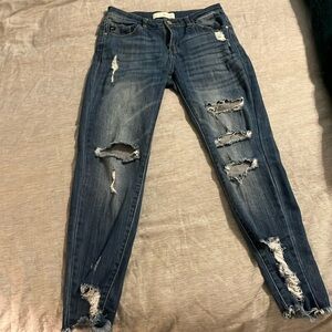Kancan size 7 medium blue wash distressed jeans
